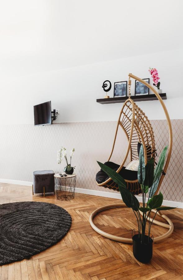 Clicktheflat Jasna Palace Of Culture Apart Rooms Варшава Екстериор снимка