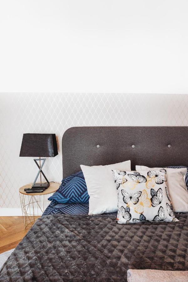 Clicktheflat Jasna Palace Of Culture Apart Rooms Варшава Екстериор снимка
